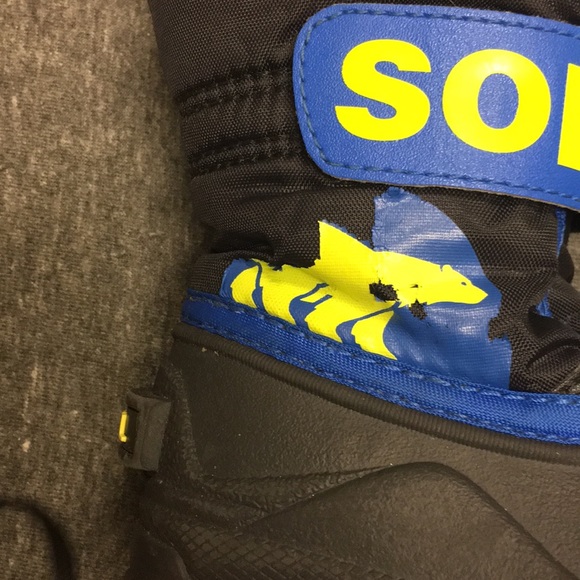 Sorel boots! - Picture 2 of 4